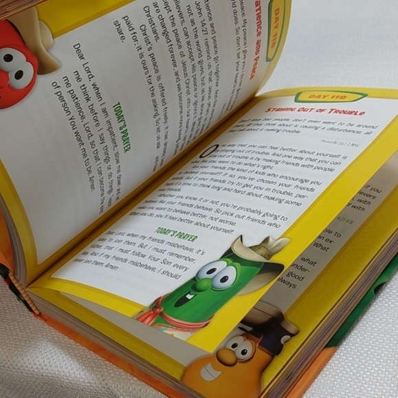 VeggieTales Easter DoubleFeature/Devos For Boys - Picture 6 of 8